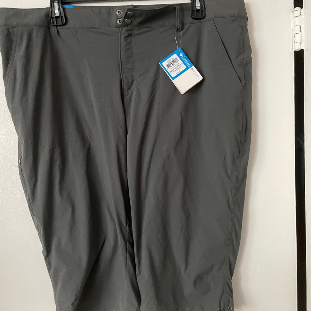 Columbia capris size 22 “Saturday Trail knee pant color- grey